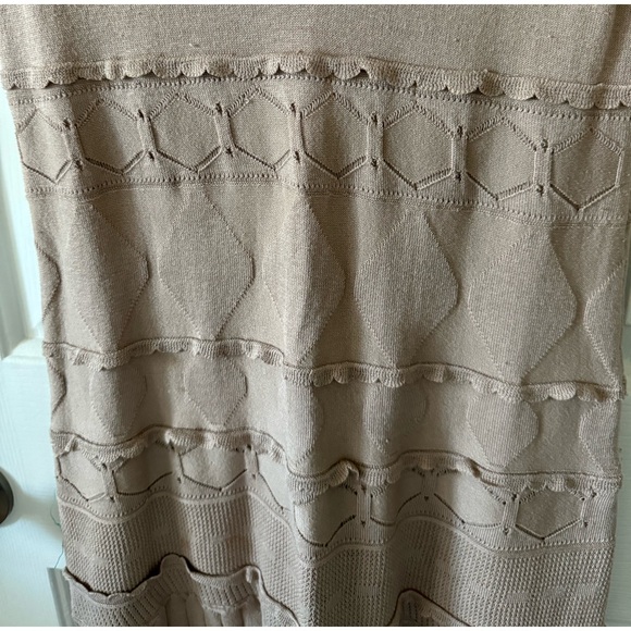 BCBG Dress, Tan, S, Cotton/Silk Blend, In Like New Condition - Picture 6 of 8